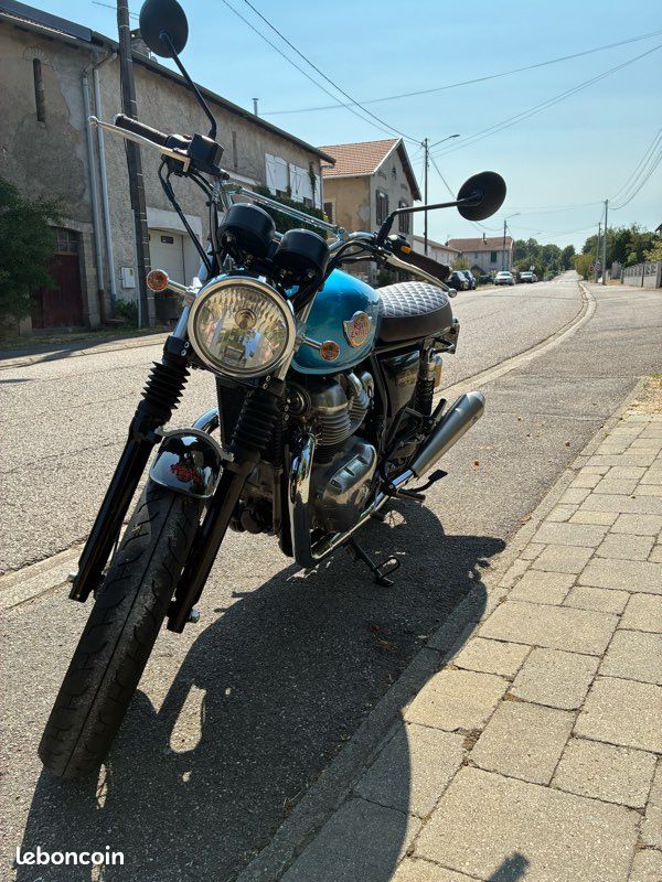 Moto Royal Enfield Interceptor 650 (image 3)