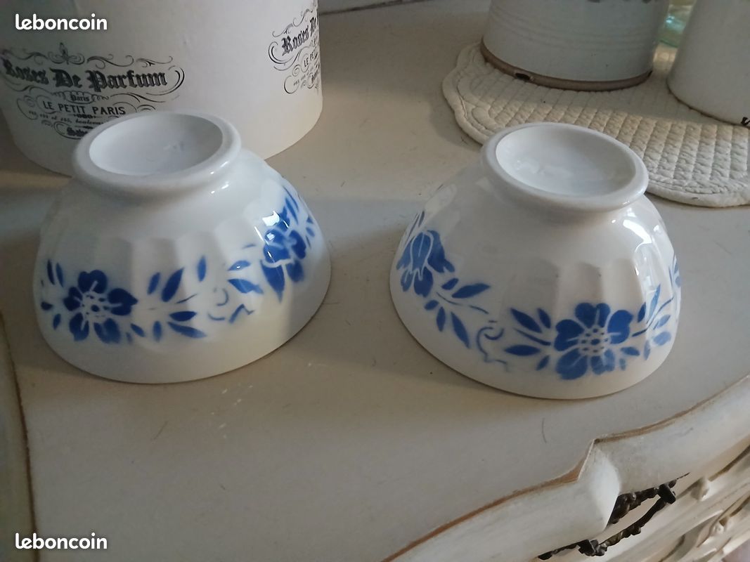 Lot De 2 Bols En Faïence épaisse MVX, Décor Floral Bleu, Jamais Servis