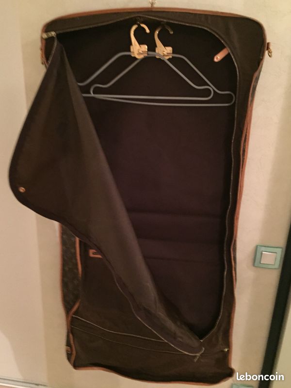 Housse de voyage VUITTON (image 2)