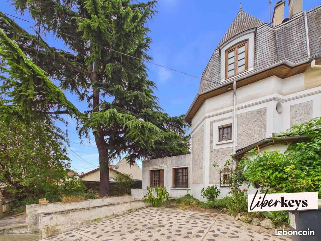 Maison 3 pièces 88 m² · à Villeneuve-Saint-Georges · 88 m² · 230 000 €