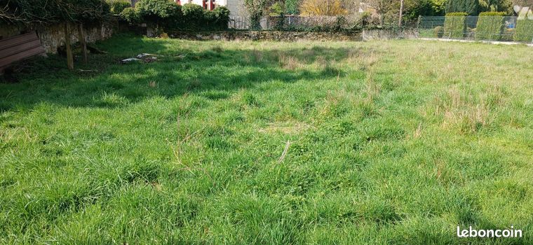 Terrain 884 m² SEPTVAUX