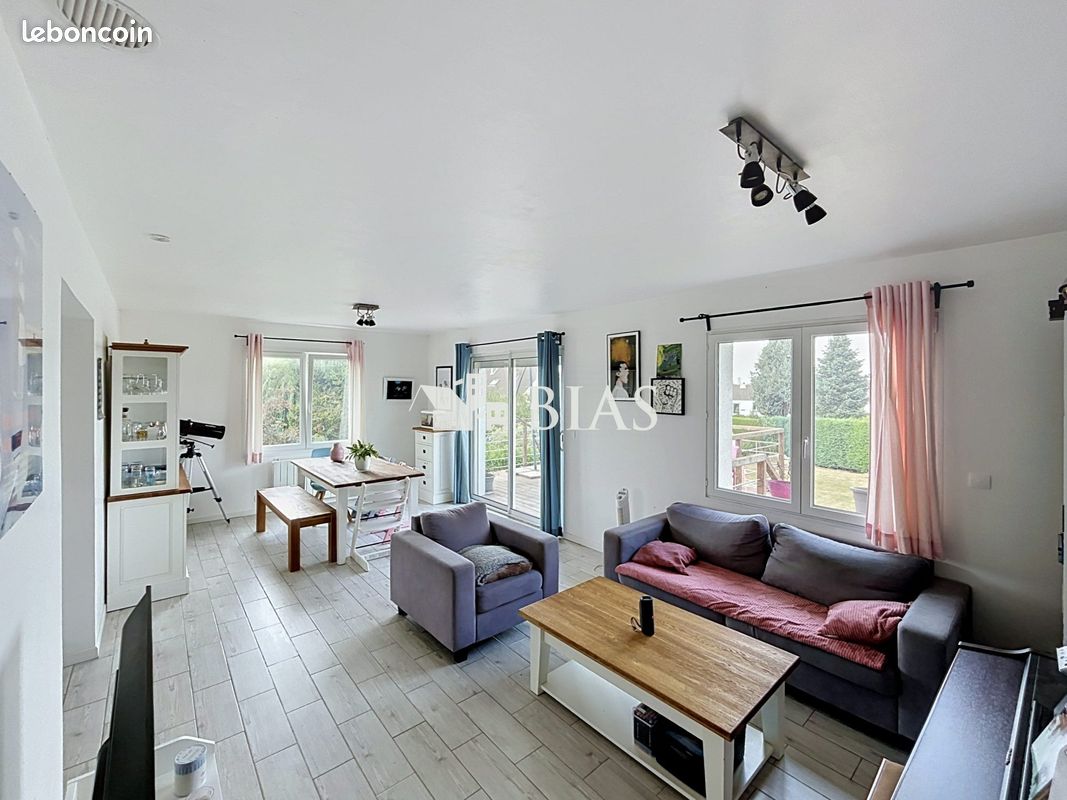 Maison 7 pièces 170 m² · à Saint-Ouen-du-Tilleul · 170 m² · 270 000 €