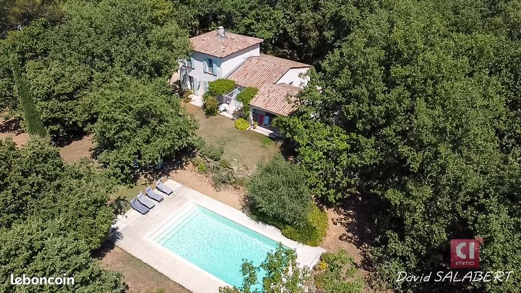 Villa 5 pièces 136 m²