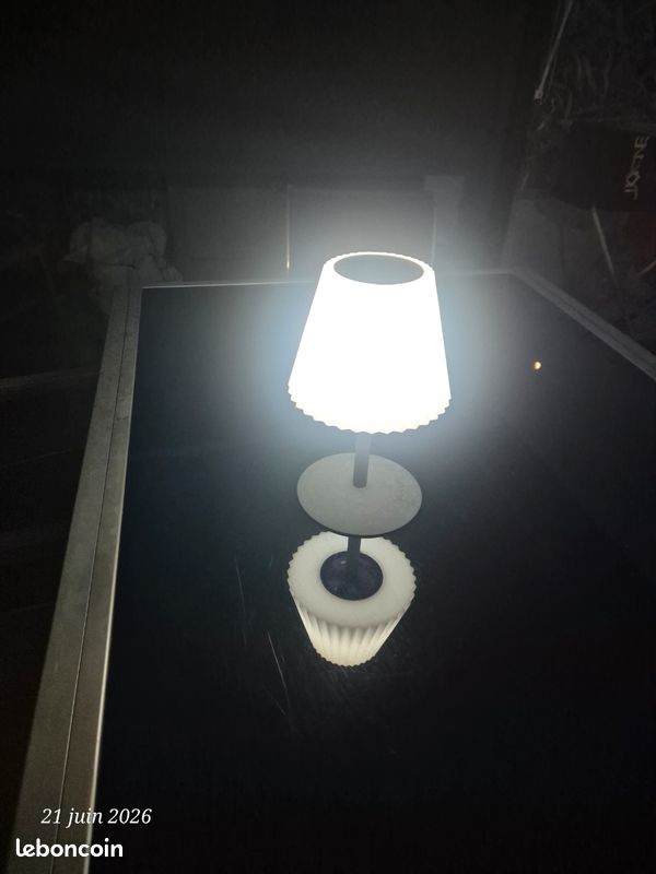 Lampe de table solaire extérieur (image 3)