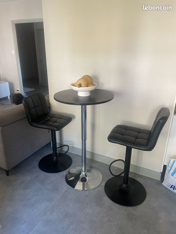 Table et chaise de bar (image 3)
