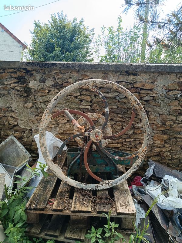 Roue de pompe a puit (image 1)