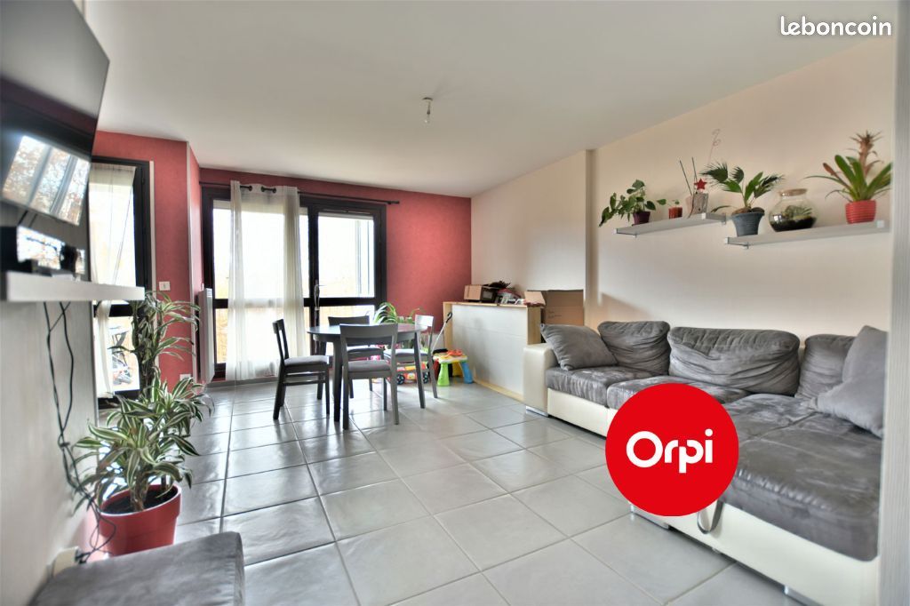 Appartement 4 pièces 81 m² · à Saint-Priest · 81 m² · 1 030 €/mois