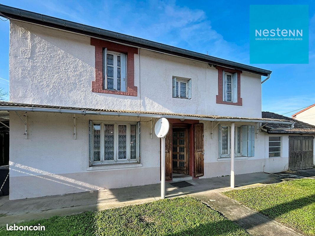 Maison 5 pièces 118 m² · à Montverdun · 118 m² · 100 000 €