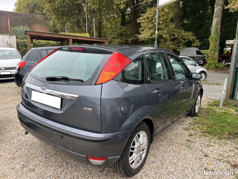 Ford FOCUS 1.8 TDCI 115CH GHIA 5P (image 3)