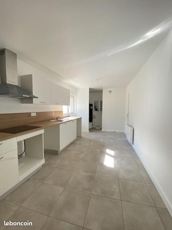 Appartement a louer romans-sur-isere - 4 pièce(s) - 95 m2 - Surfyn