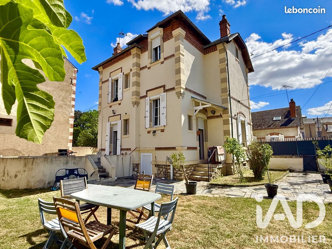 Maison 5 pièces 120 m² · à Cosne-Cours-sur-Loire · 120 m² · 205 000 €