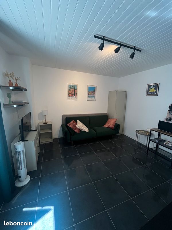 Appartement 1 pièce 21 m² · à La Valette-du-Var · 21 m² · 530 €