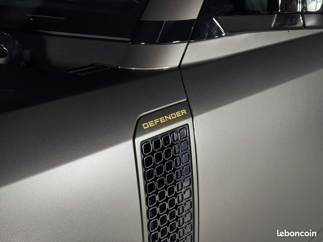 Land-rover DEFENDER 110 4.4 P635 OCTA (image 11)
