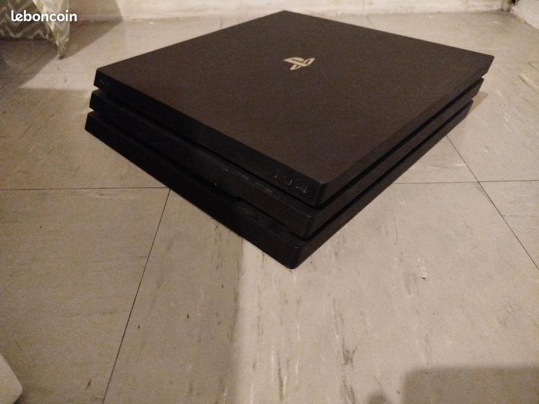 PS4 pro (image 3)