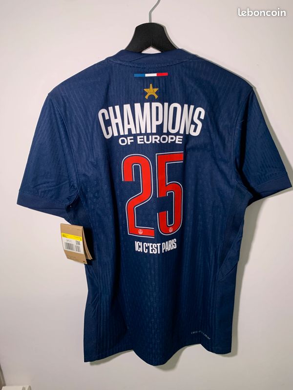 Maillot PSG collector une étoile version Slim Joueur taille M Ousmane