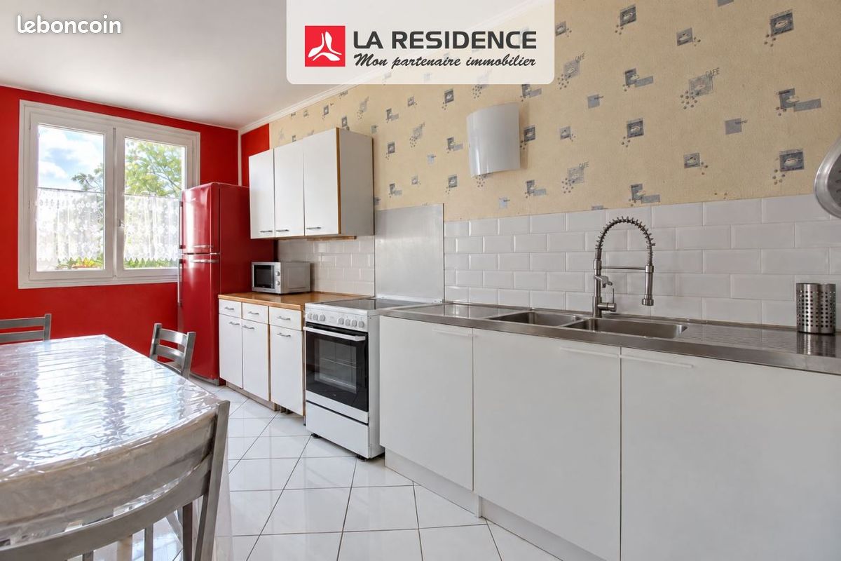 Appartement 3 pièces 67 m² · à Poissy · 67 m² · 175 000 €