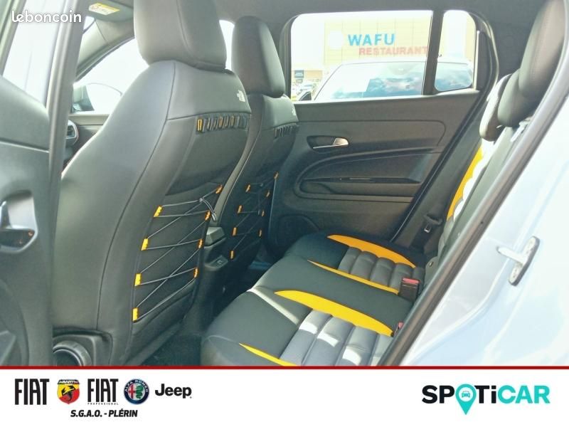 Jeep Avenger 1.2 Turbo T3 145ch MHEV The North Face BVR6 4xe (image 10)