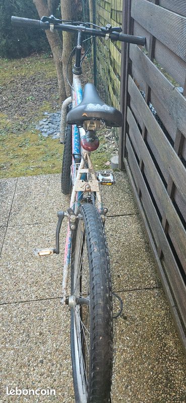 Vélo VTT (image 2)