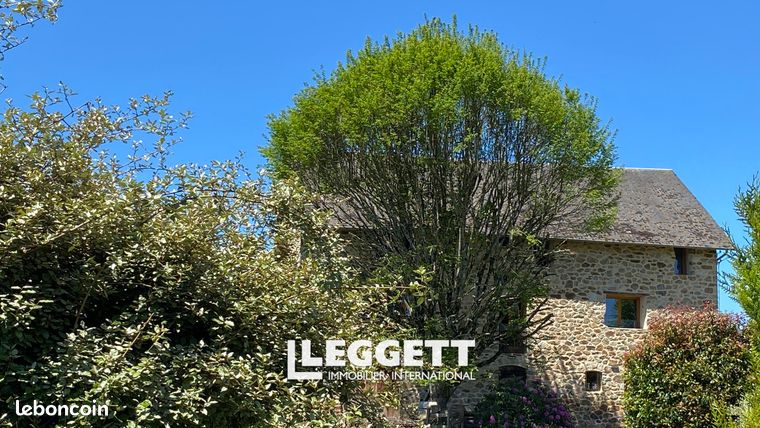 Maison 5 pièces 258 m²