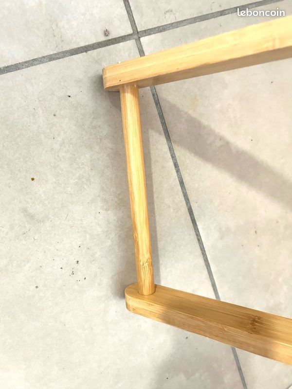 Table d’appoint pliante en bambou Relaxdays – 40 × 31 × 52 cm (image 5)