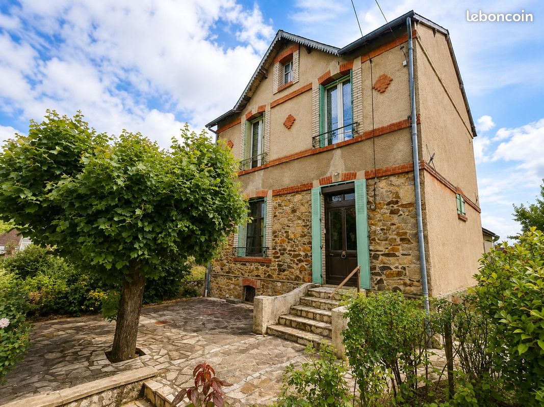 Maison 3 pièces 81 m² · à Lussac-les-Églises · 81 m² · 55 000 €