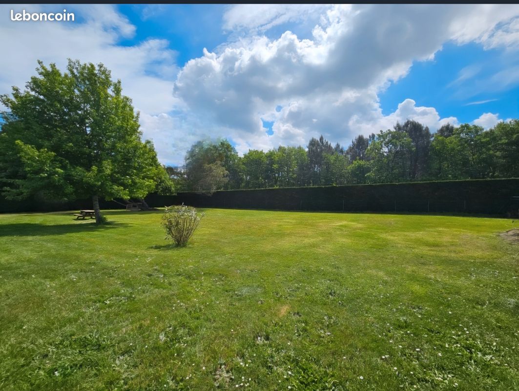 Terrain 1173m2 + Maison 4ch avec PC · à Saint-Jean-d'Illac · 195 000 €