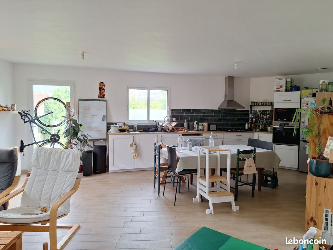 Maison 3 pièces 77 m² · à Poitiers · 77 m² · 890 €/mois