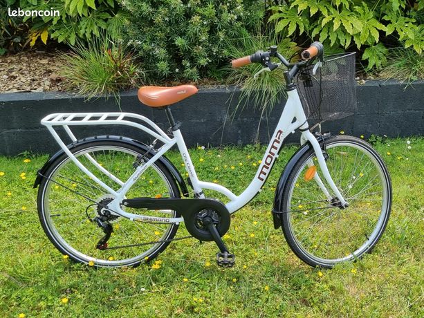 Momabikes Moma Bikes City Classic 26 Clearance Moma Bikes Shimano