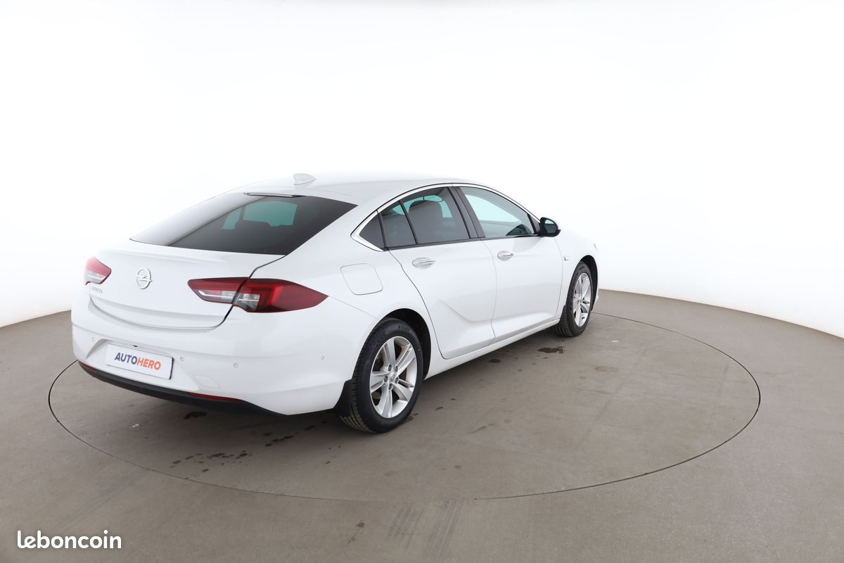 Opel Insignia Grand Sport 1.6 Diesel Innovation 136 ch (image 3)
