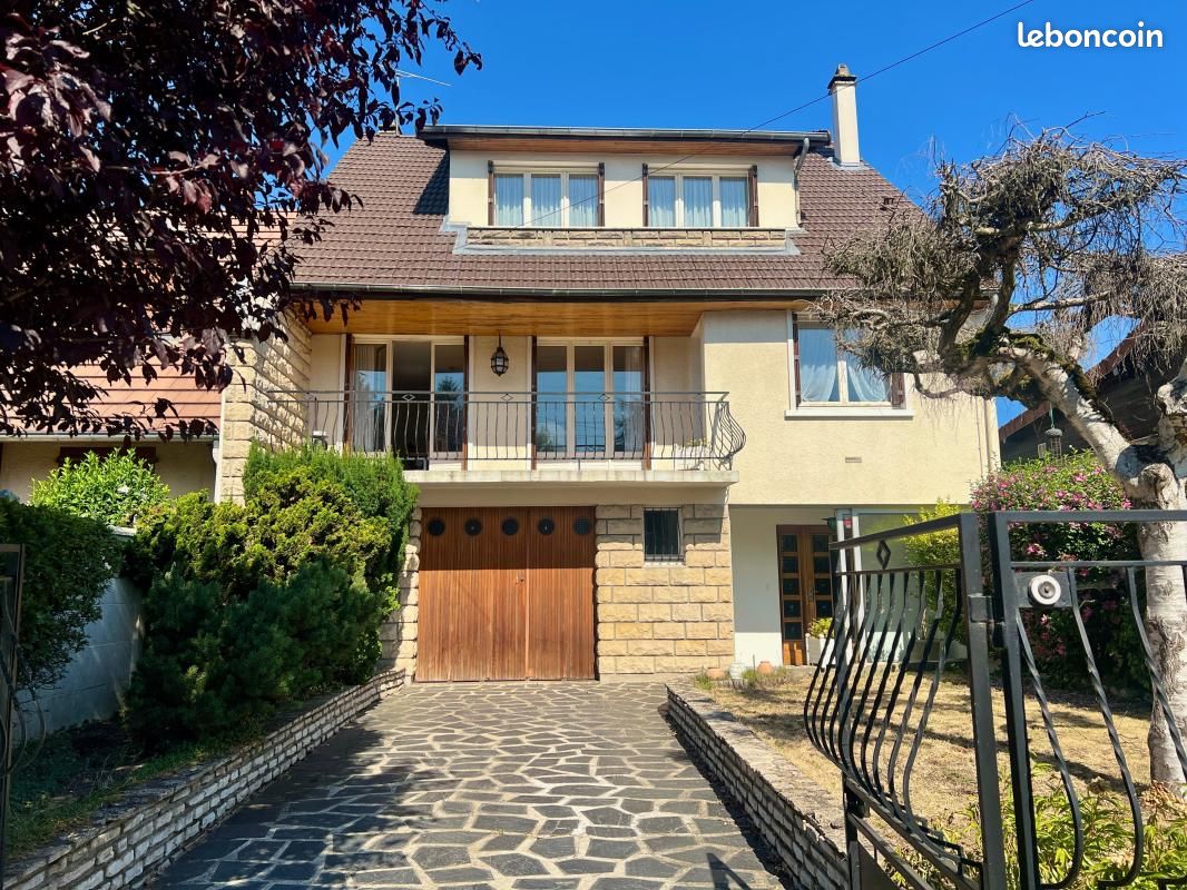 Maison 6 pièces 162 m² · à Chilly-Mazarin · 162 m² · 398 000 €