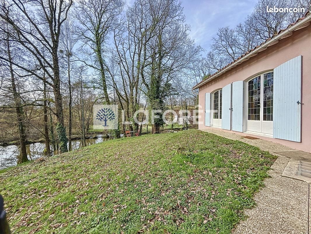 Pavillon 4 pièces 148 m² - Le Tallud 79200 (image principale 1)