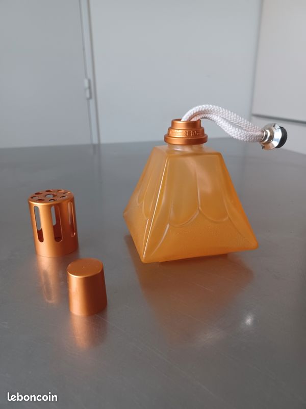 Lampe Berger Authentique – Modèle Contemporain En Verre Jaune Géométrique – Parfumeur & Décoration – France