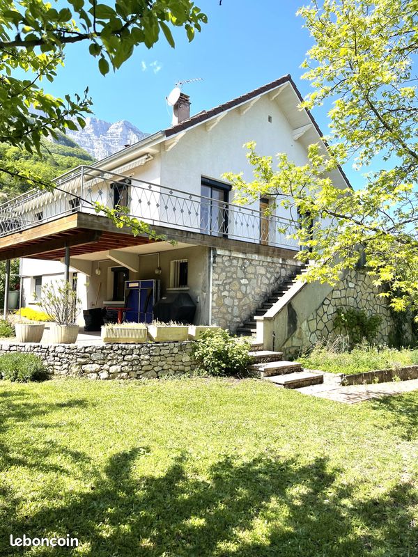 Maison 6 pièces 165 m² · à Claix · 165 m² · 550 000 €