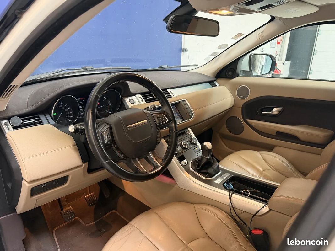 LAND-ROVER Range Rover Evoque 2.2 eD4 150ch Prestige - Origine France - Distribution 2025 - Cuir Chauffants - Caméra de Recul - Navigation (image 6)