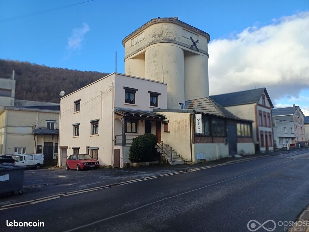 Maison 9 pièces 206 m² · à Bogny-sur-Meuse · 206 m² · 199 000 €