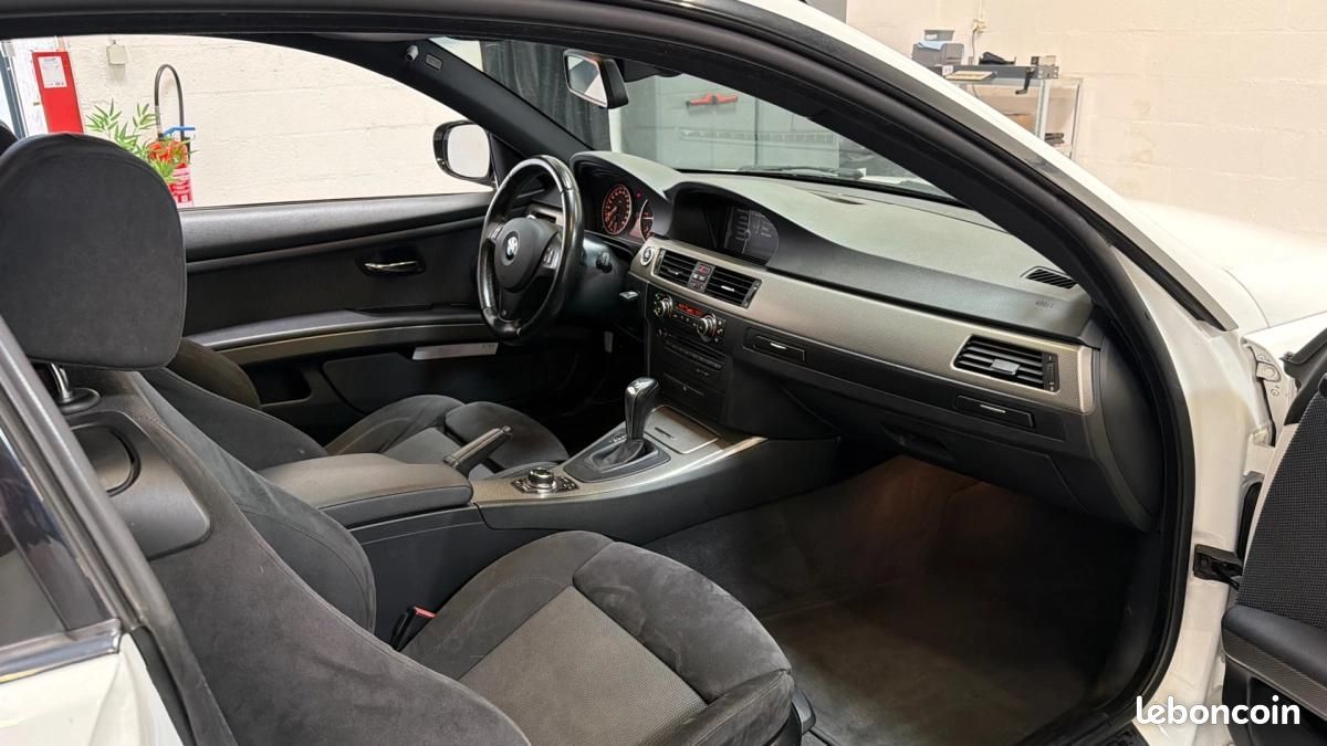 BMW Série 3 E92 Coupe 320 d 320d xDrive Pack M (image 12)