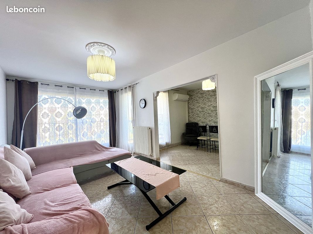 Appartement 6 pièces 105 m² · à Marseille · 105 m² · 154 000 €