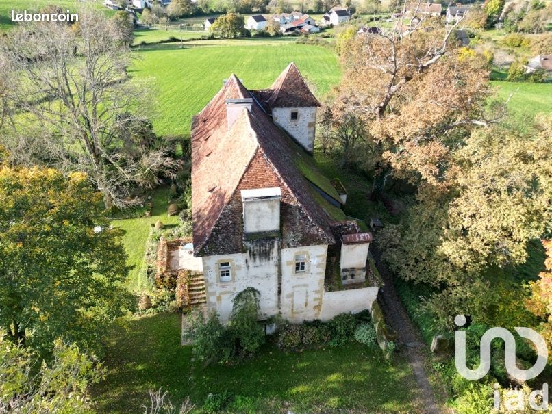 Maison 9 pièces 374 m² · à Momas · 374 m² · 430 000 €