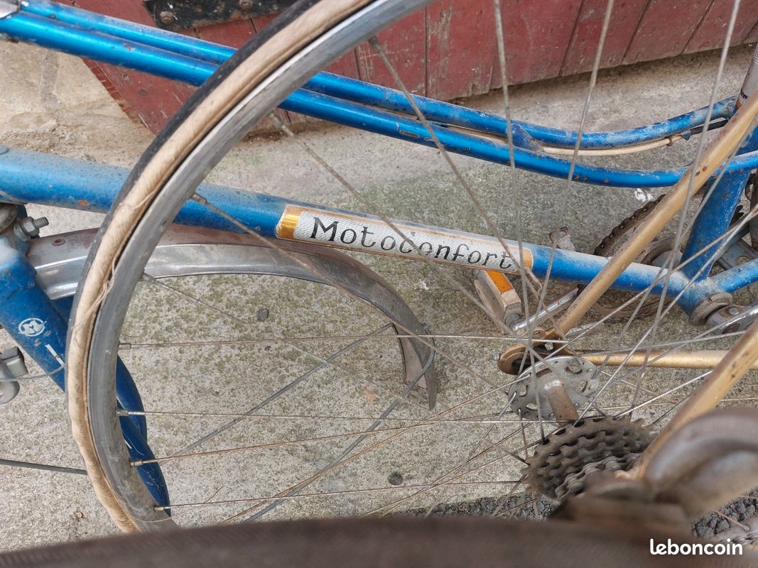 Vend vieux vélos à renover (image 1)