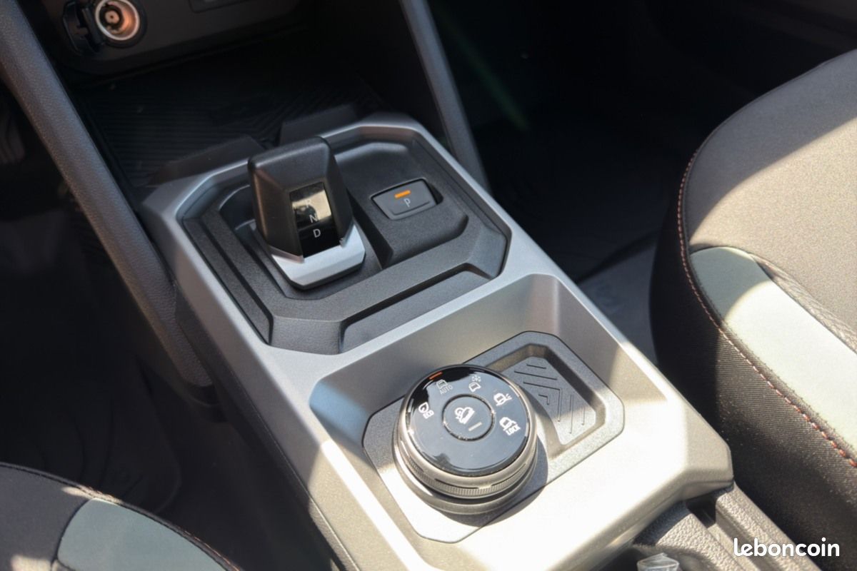 Dacia Duster HYBRID-G 150 4X4 EXTREME COLD-4% (image 11)