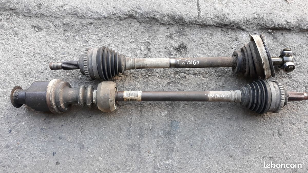 Deux cardan droite et gauche de Renault Twingo 1.2 essence - Équipement auto