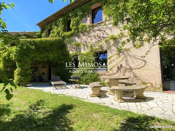 Maison 7 pièces 199 m²