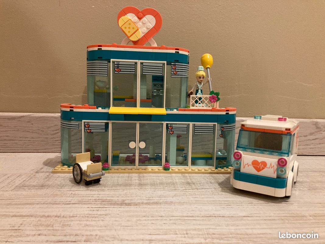 Lego friend (image 1)