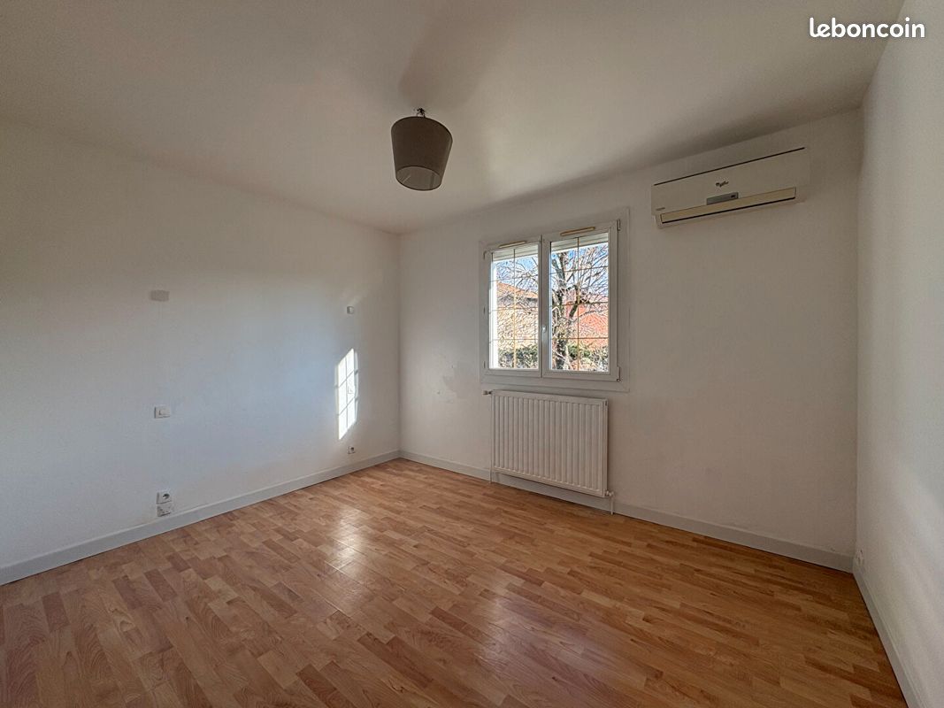 Maison a louer meyzieu - 4 pièce(s) - 90 m2 - Surfyn