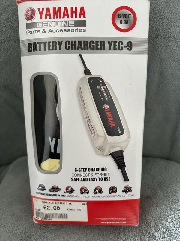 Chargeur batterie moto yamaha YEC-9