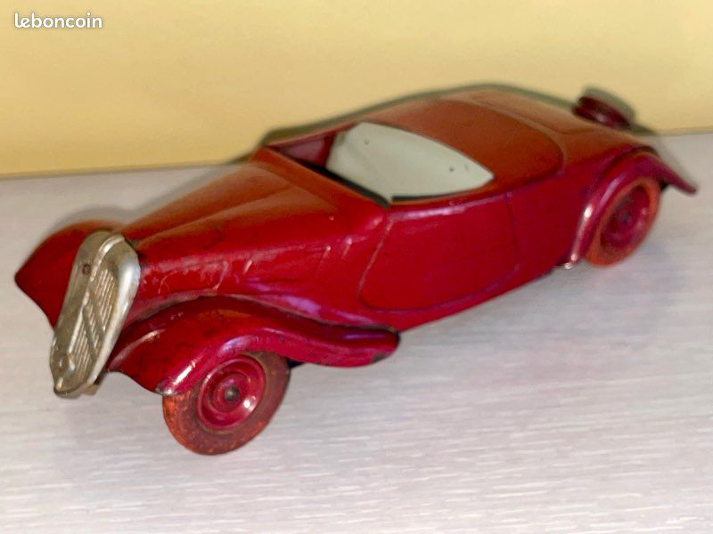 Lot De Camions Et Voitures Anciens - BP, CIJ, Joustra, Dinky Toys - Occasion