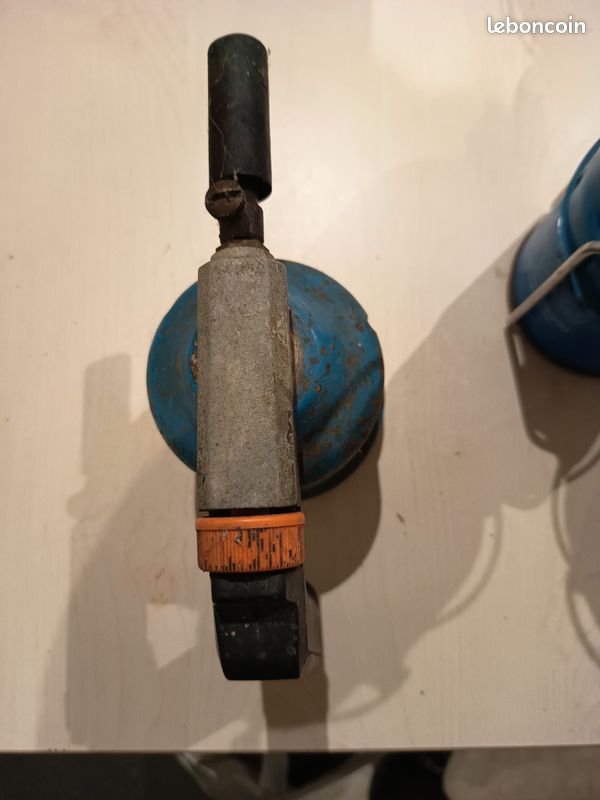 Lot d'une lampe de marque camping gaz avec un verre supplémentaire et un brûleur (image 10)