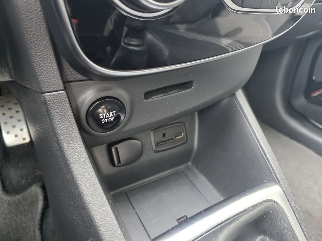 Renault CLIO IV Intens Pack GT Line / Vidange Neuve / (image 29)