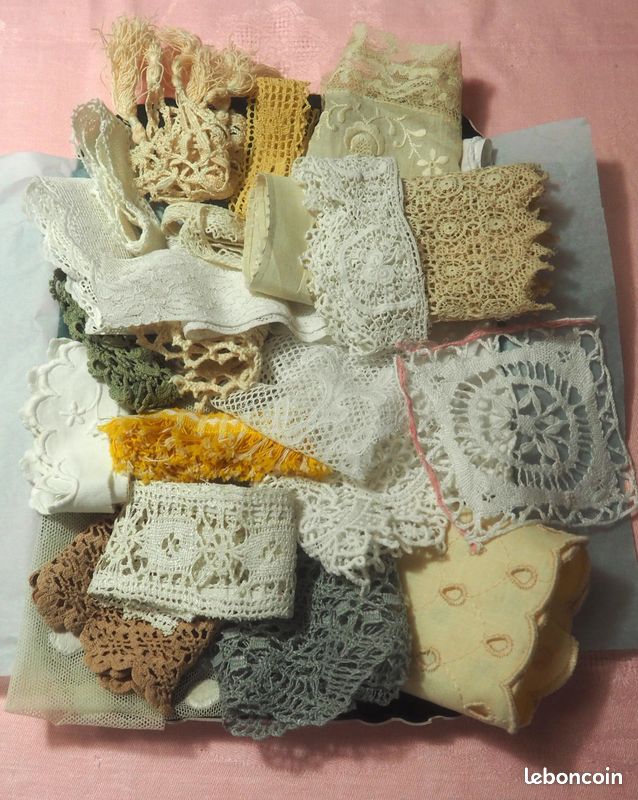 Dentelle Ancienne Lot À VENDRE! - FR