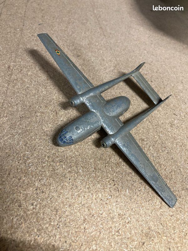 Avion dinky toys (image 1)